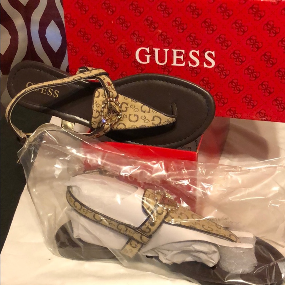 Guess Sandal Monogram Print